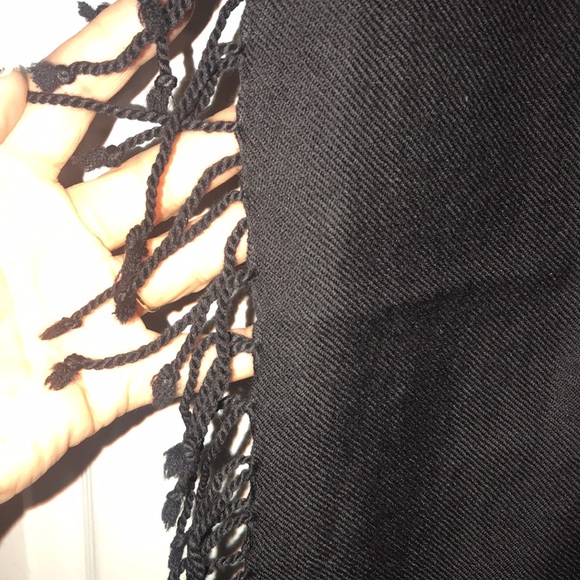 NIP Women’s Wool Serape/Pashmina/Throw - Picture 3 of 11